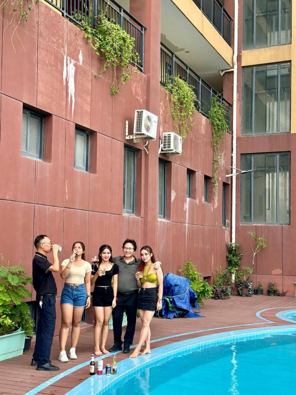 City Comfort Hotel Phnom Penh Airport Exterior photo
