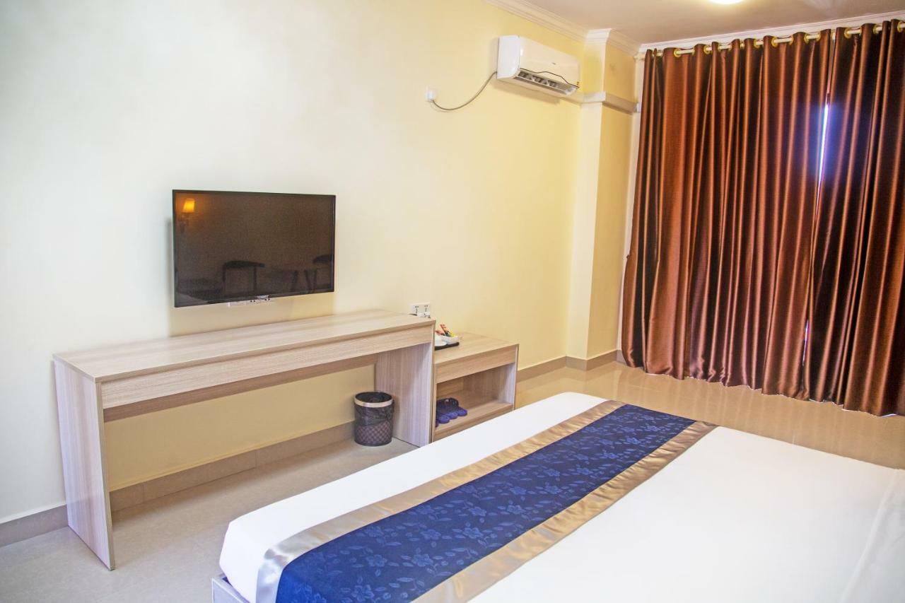 City Comfort Hotel Phnom Penh Airport Exterior photo