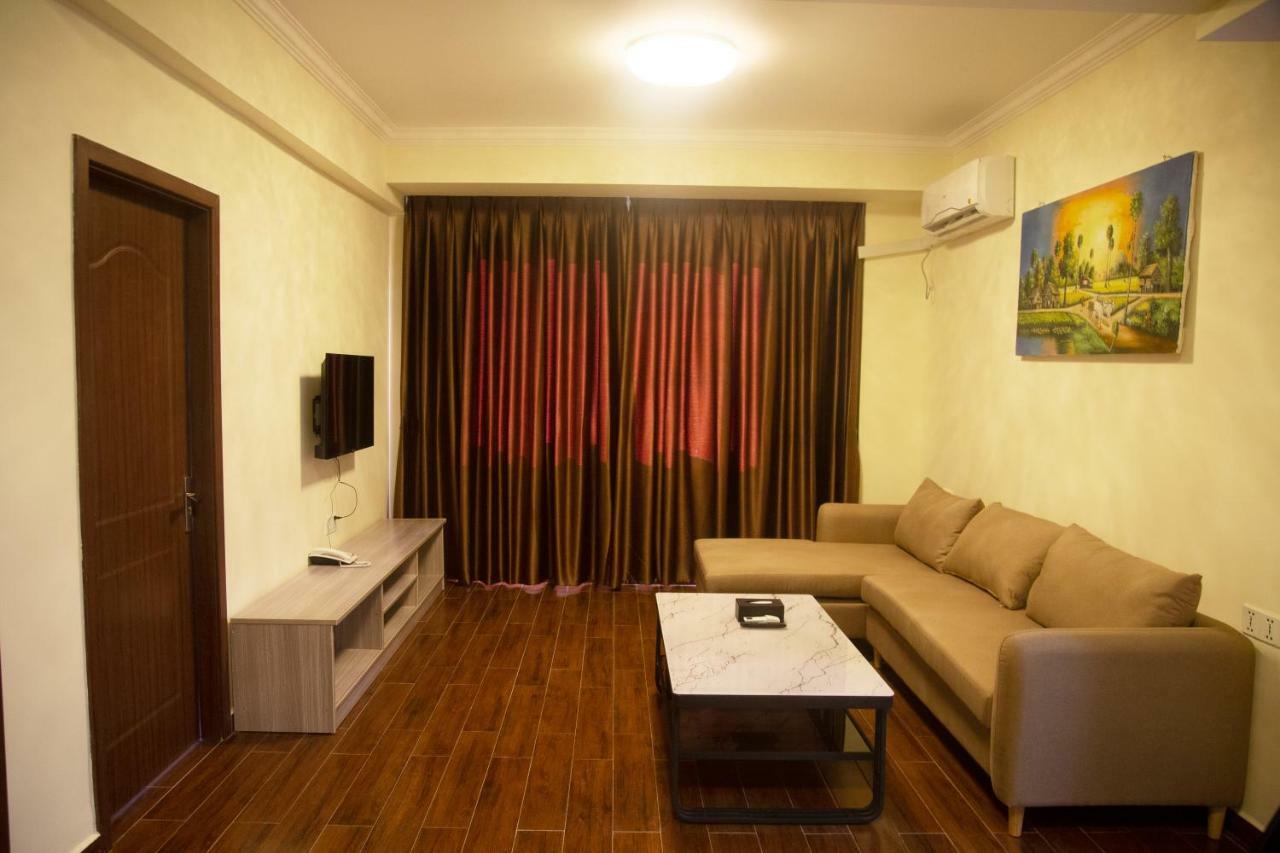 City Comfort Hotel Phnom Penh Airport Exterior photo